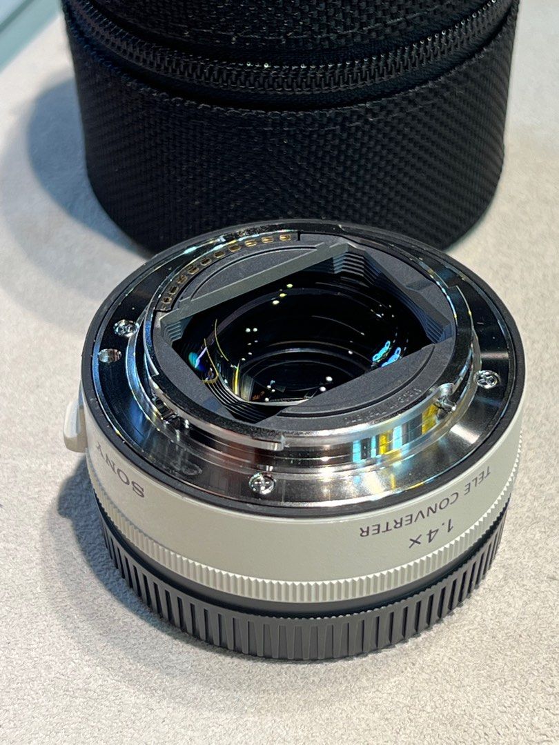 Sony 1.4x 增距鏡SEL14TC Teleconverter Lens 增倍鏡頭令焦距增加1.4 倍可以用落100-400 70-200  對焦一樣咁快