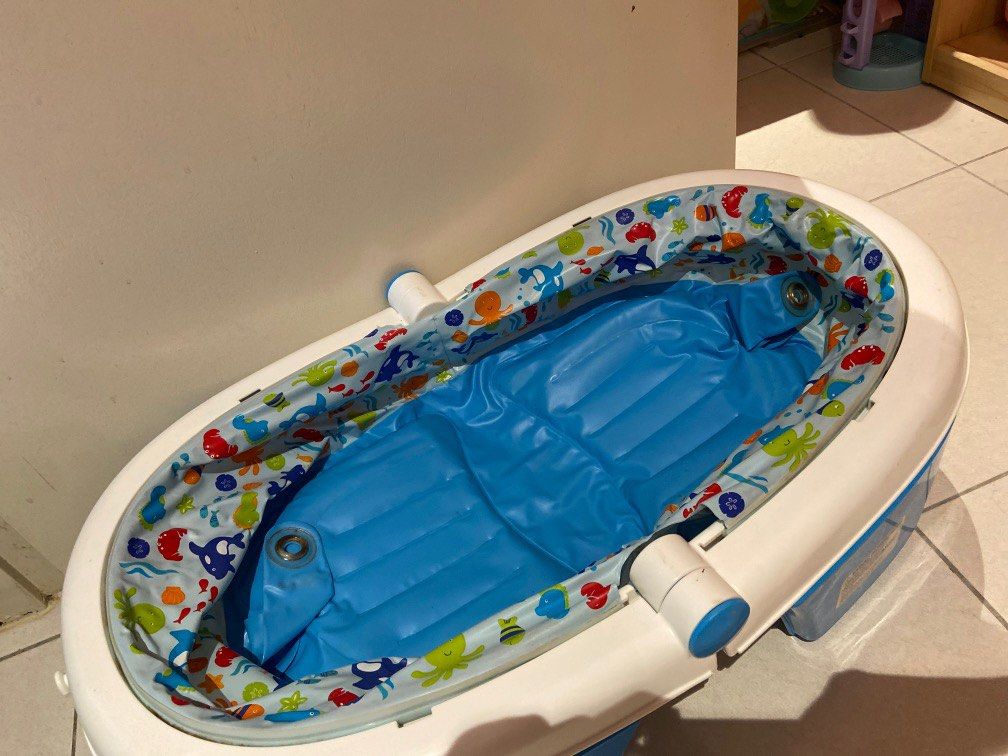 Summer infant best sale inflatable bathtub