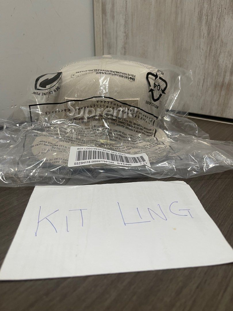 Supreme New Era Back Mesh Cap Stone 7 1/2, 名牌, 飾物及配件- Carousell