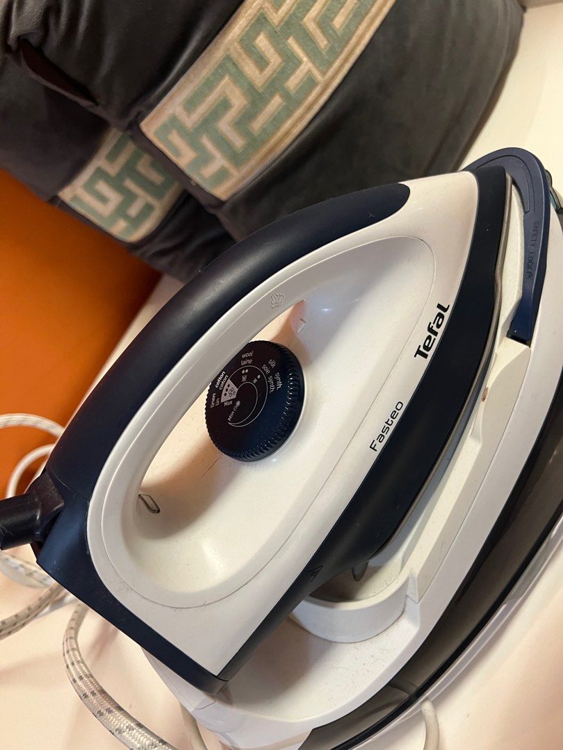 Tefal fasteo iron, TV & Home Appliances, Irons & Steamers on Carousell