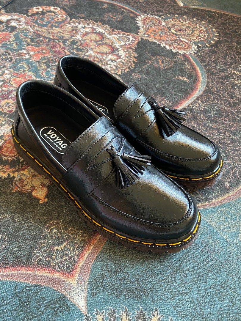Dupe dr martens hotsell