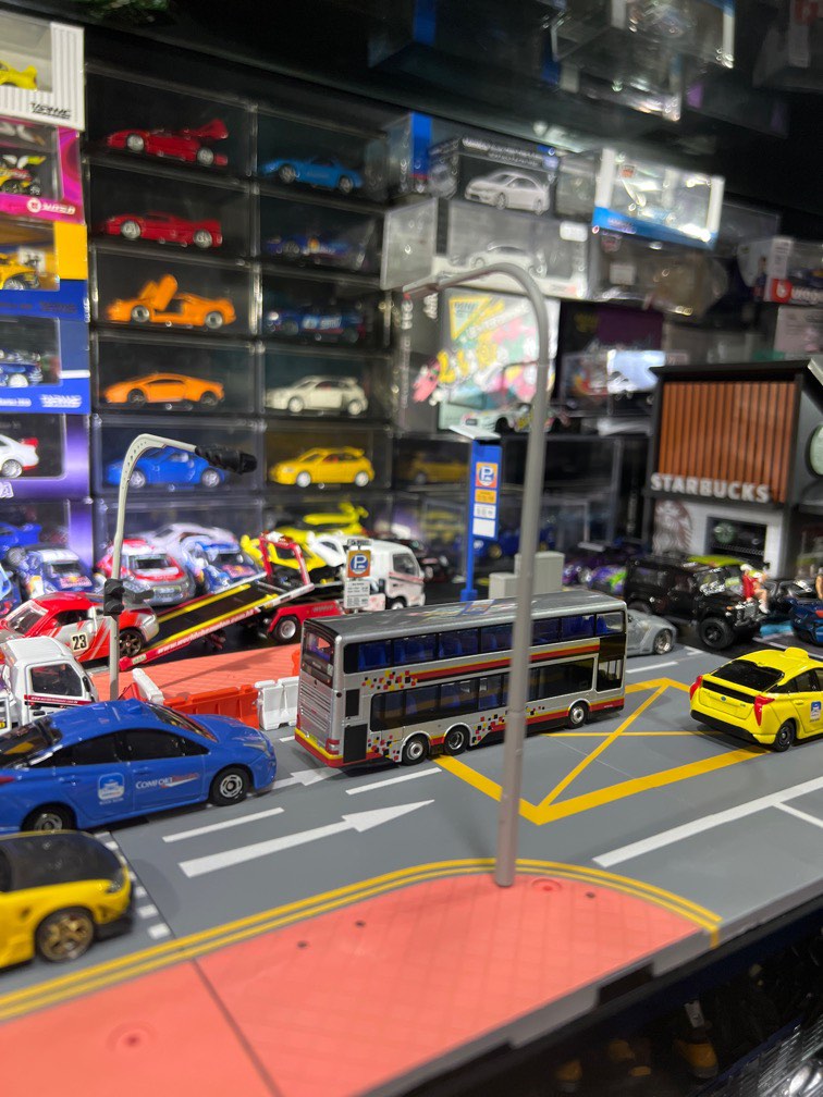 Tiny diecast singapore bus, Hobbies & Toys, Toys & Games on Carousell