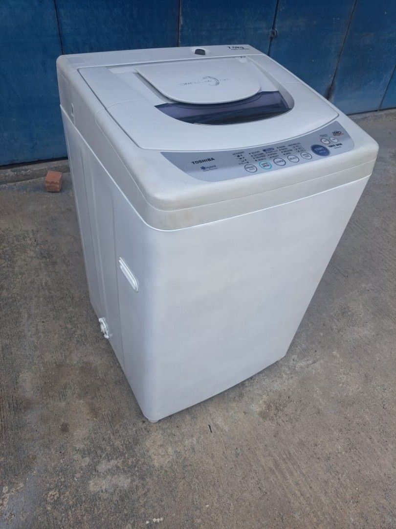 TOSHIBA top load washing machine 7 kg, TV & Home Appliances, Washing