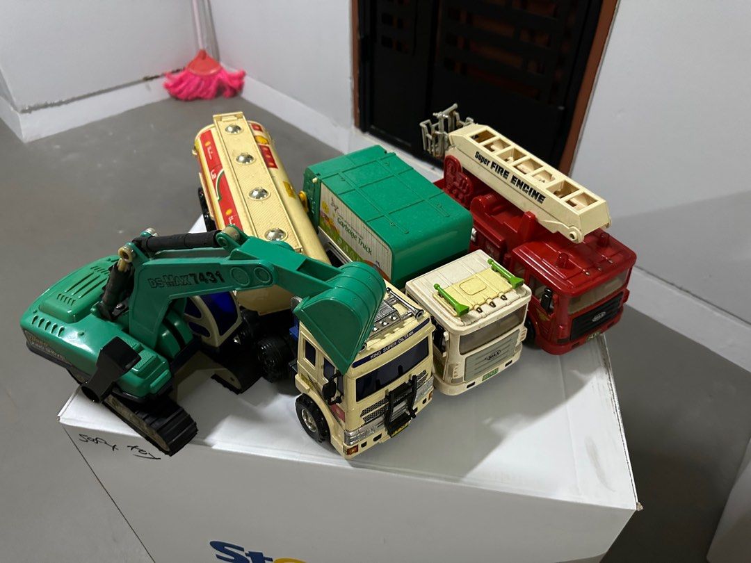Trucks fire engine garbage truck, Hobbies & Toys, Toys & Games on Carousell