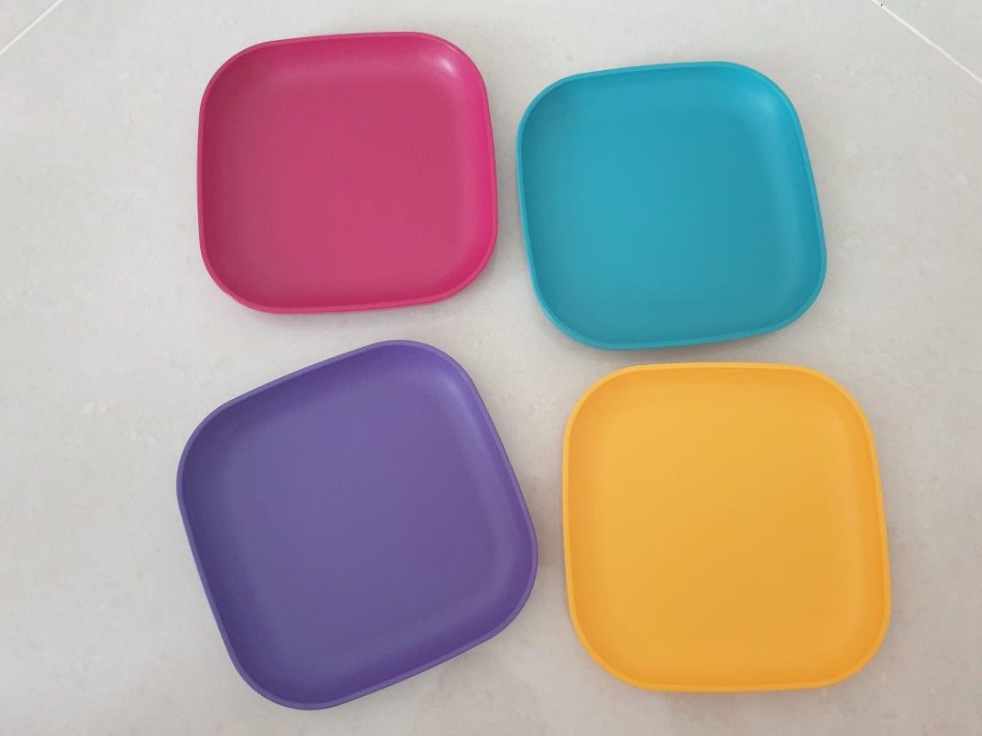 Tupperware snack plate / Luncheon plate, Furniture & Home Living