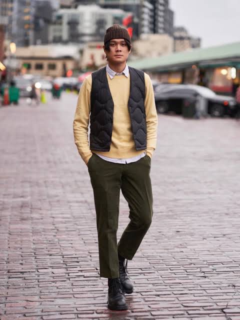 SALE UNIQLO EZY corduroy ankle length pants Men s Fashion