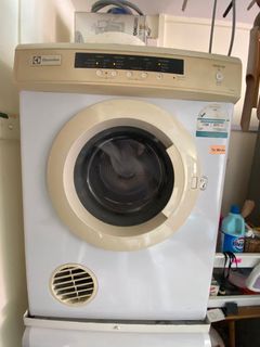 (Category: ) located in . Submitted by mamaleo (Listing ID 1230386543, Image 1). Description: .