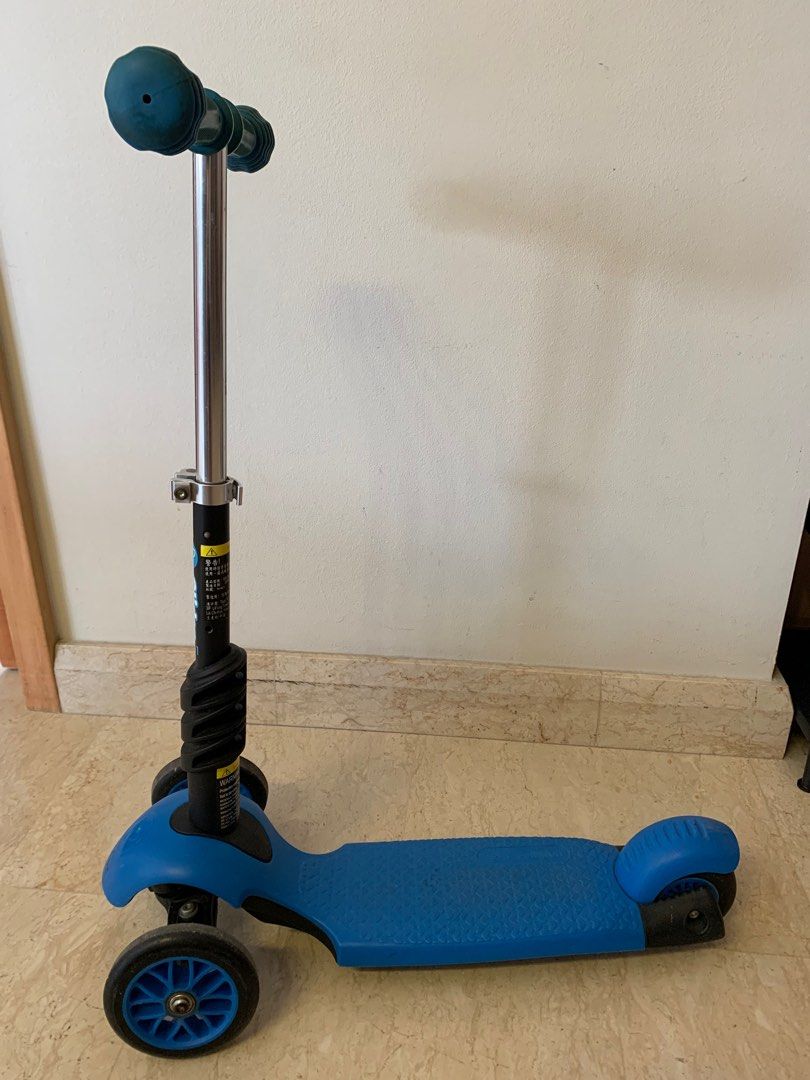 Y glider 3 in 1 scooter, Sports Equipment, Sports & Games, Skates