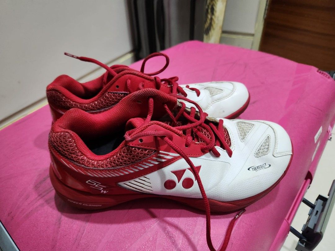 Yonex badminton shoe(wide), Sports Equipment, Sports & Games, Racket