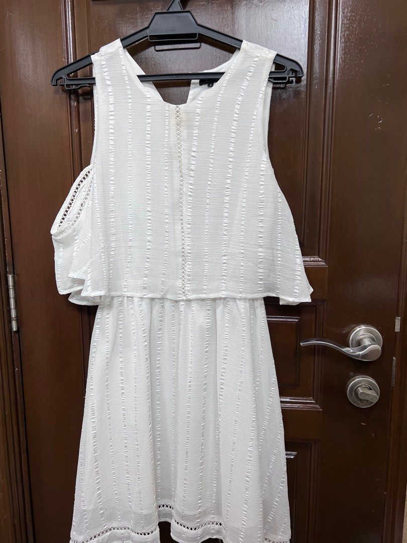 Zalora white dress 2025