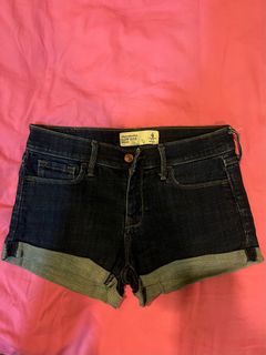 (Category: ) located in . Submitted by peachy888 (Listing ID 1230705426, Image 1). Description: .