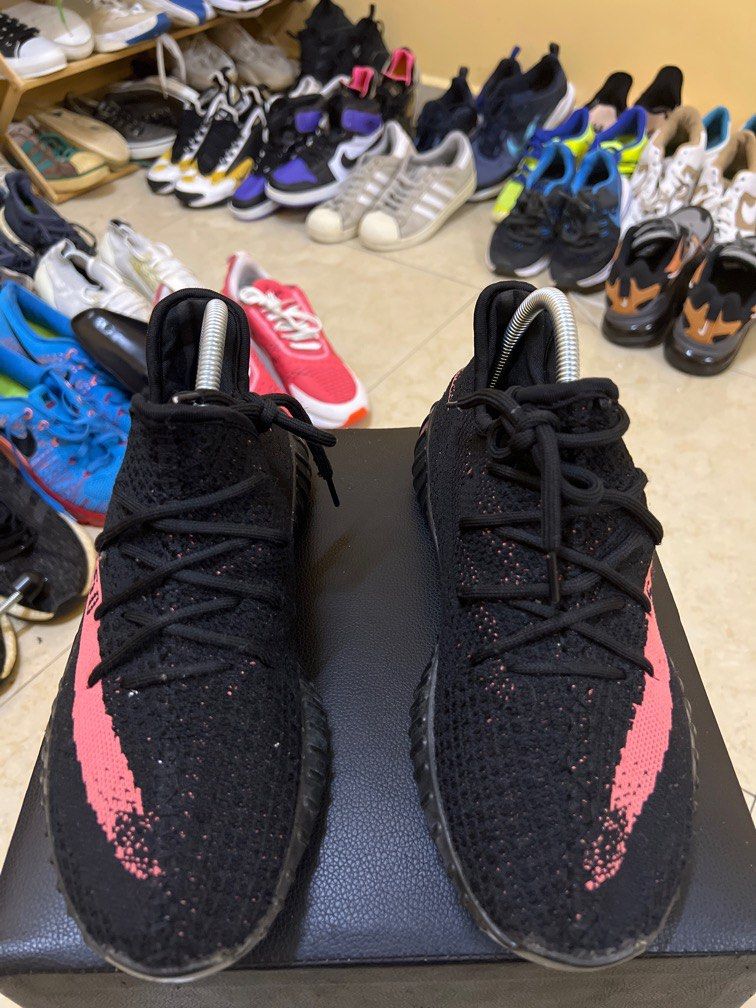 Yeezy black stripe 2025