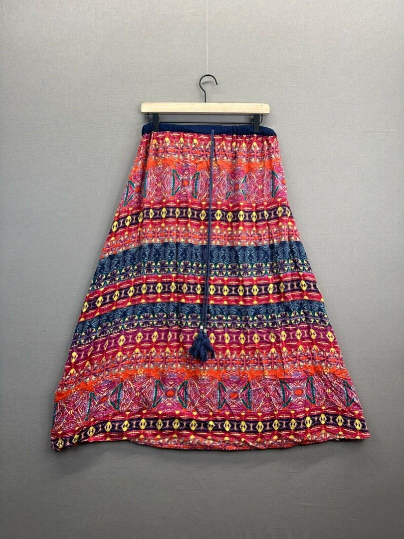 Elastic waist maxi skirt deals red