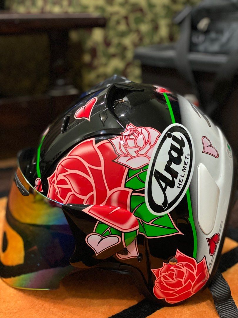 Arai rose top