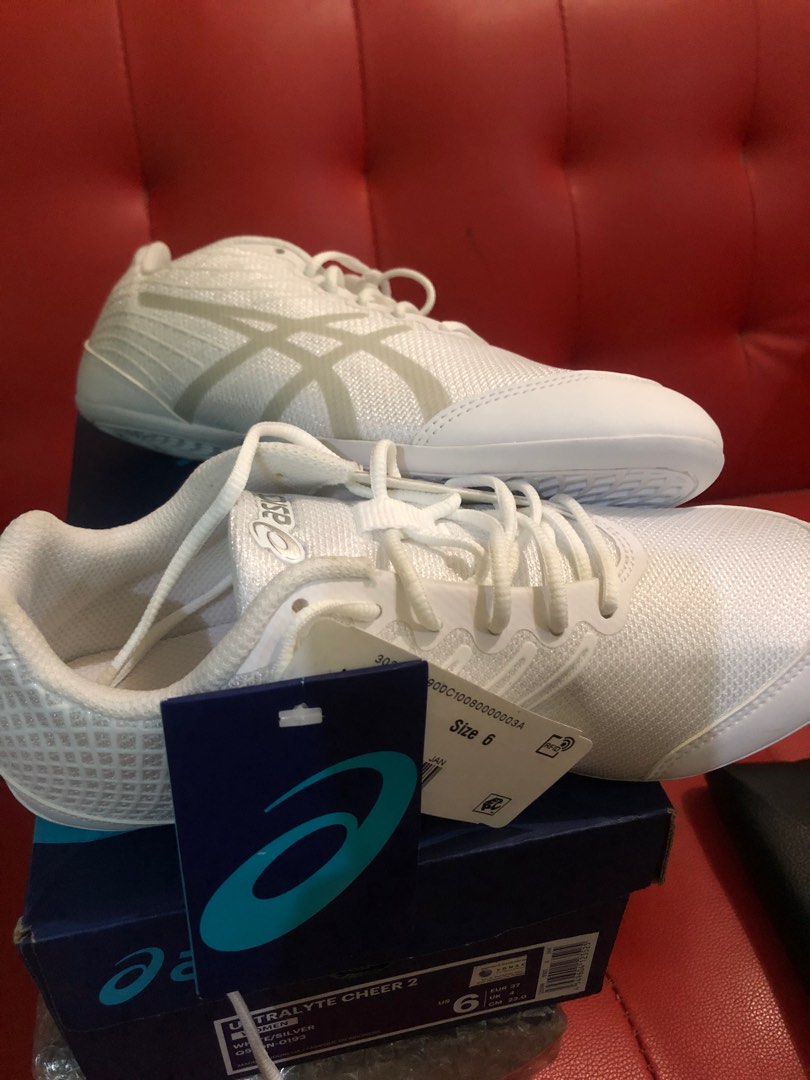 Asics ultralyte discount cheer ii shoe