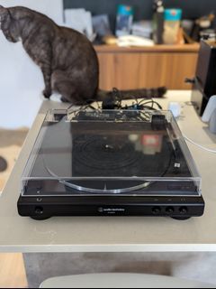 Audio Technica AT-LP60XBT Vinyl Player