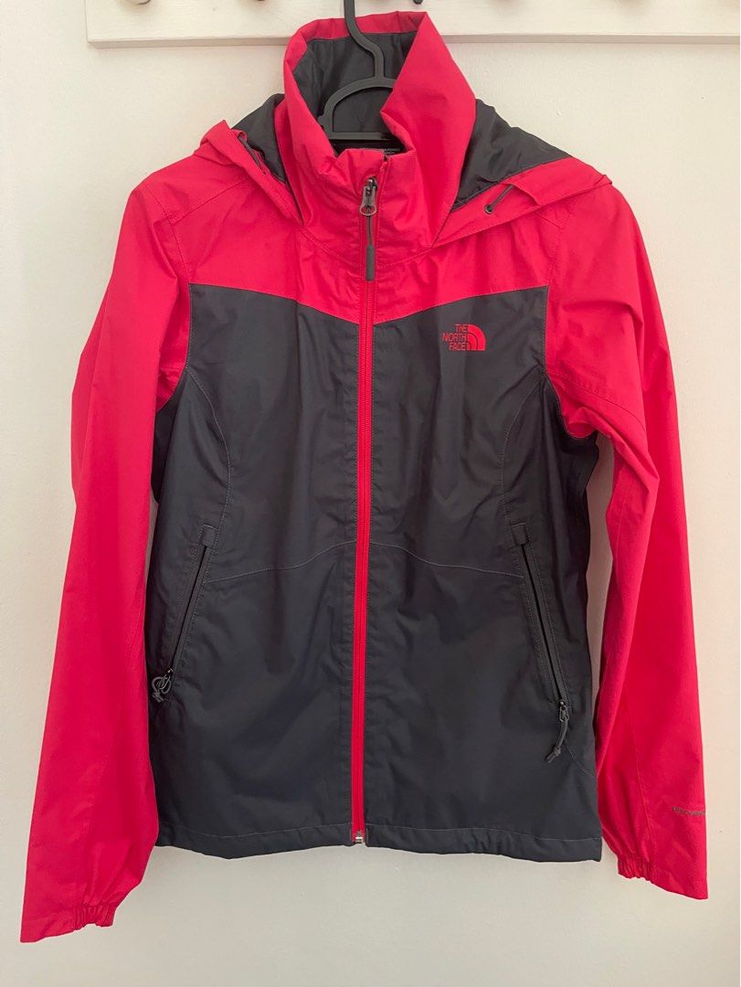 Red north face best sale rain jacket
