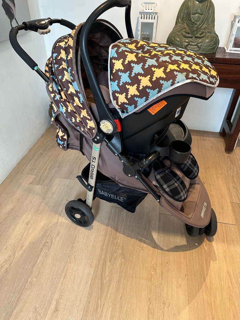Baby Elle 2 in 1 car seat Free Antar Jaktim, Jakut dan Jaksel on Carousell