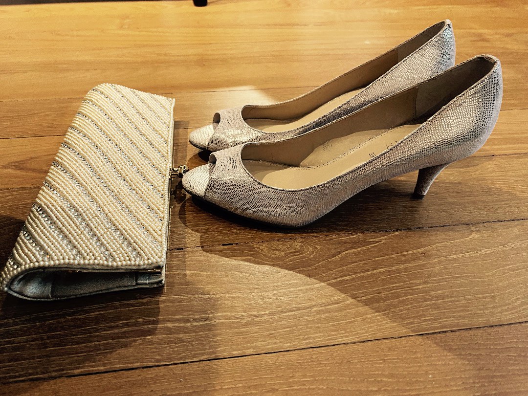 Gold heels new arrivals and clutch