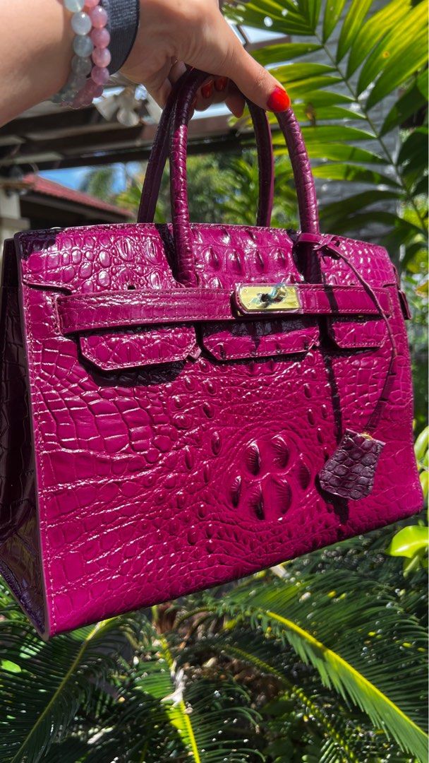 Hot pink crocodile discount hermes birkin bag