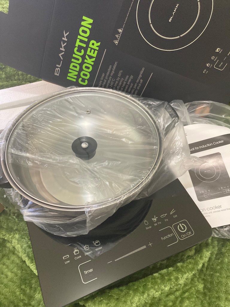 BLAKK Induction cooker, TV & Home Appliances, Kitchen Appliances