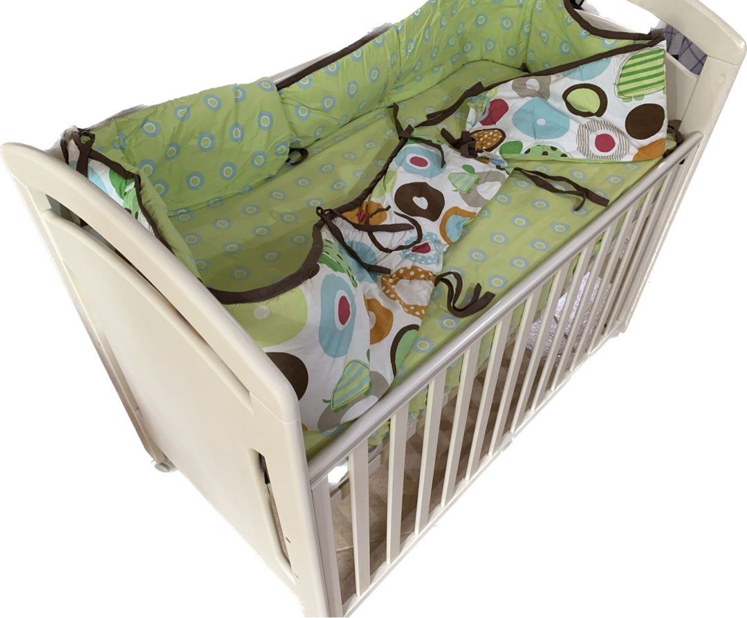 Bonbebe Osito 5 in 1 baby cot and 2 mattresses, Babies & Kids, Baby