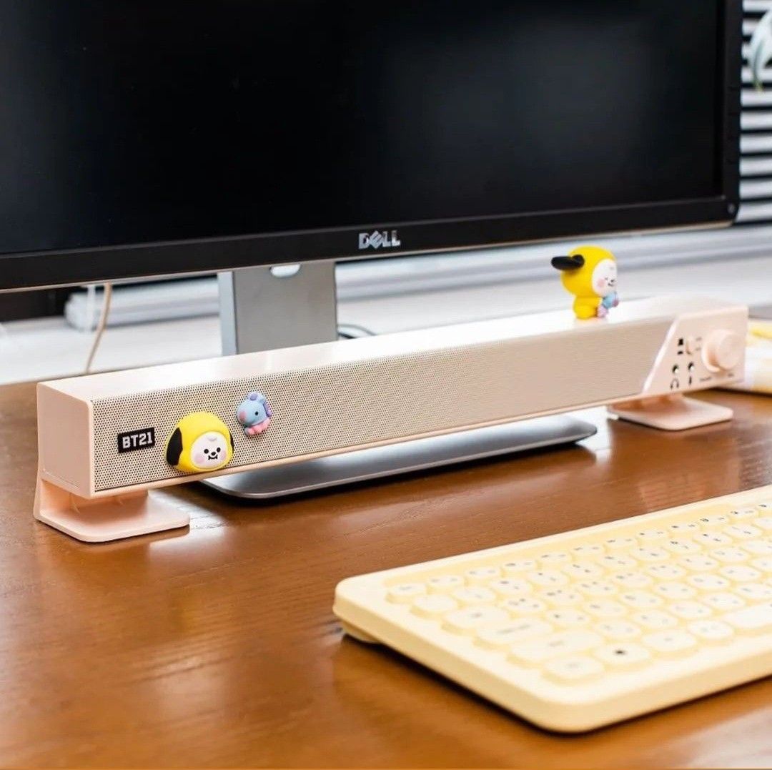 BT21 CHIMMY Computer SoundBar (USB Speaker) (Category: Soundbars, Speakers & Amplifiers) located in Quezon City. Submitted by niceandfancy (Listing ID 1230651563, Image 2). Description: [PRODUCT INFORMATION] Product Size : 45.5 x 7.7 x 9.5 cm Product Weight : 679g Material : ABS.