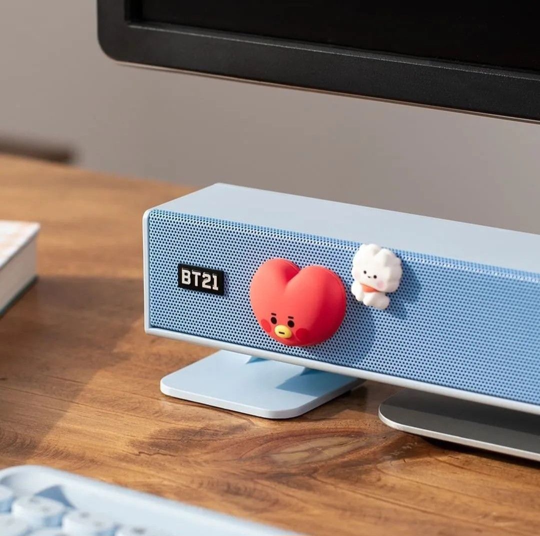 BT21 TATA Computer Sound Bar (USB speaker) (Category: Soundbars, Speakers & Amplifiers) located in Quezon City. Submitted by niceandfancy (Listing ID 1230642823, Image 3). Description: [PRODUCT INFORMATION] Product Size : 45.5 x 7.7 x 9.5 cm Product Weight : 679g Material : ABS.