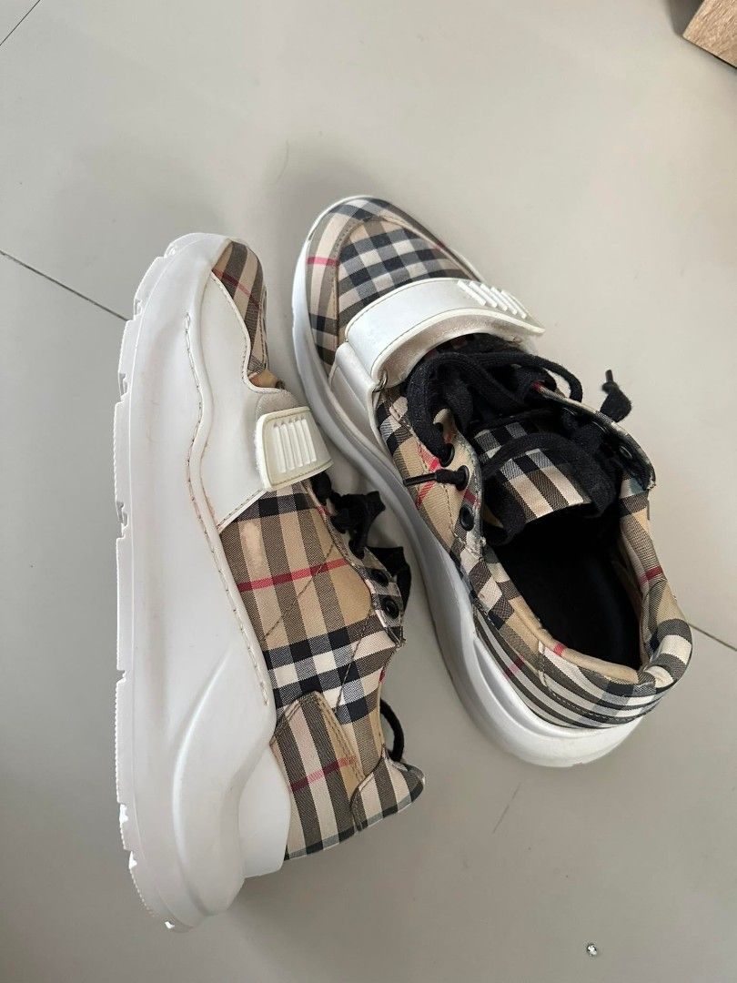 Burberry x converse original outlet