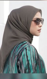 Button scarves
