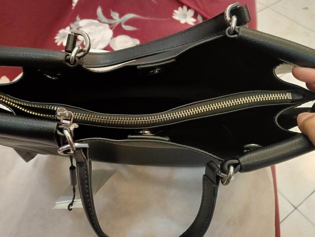 Calvin klein hotsell callie leather tote