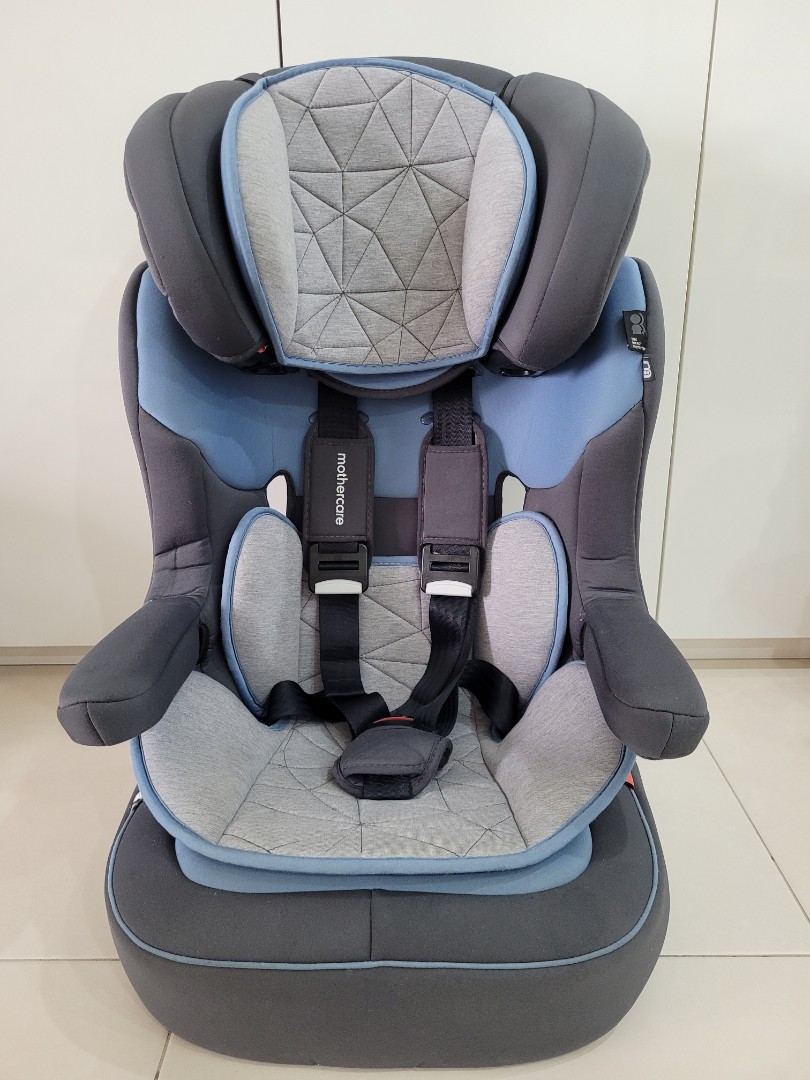 Car seat, Babies & Kids, Going Out, Car Seats on Carousell