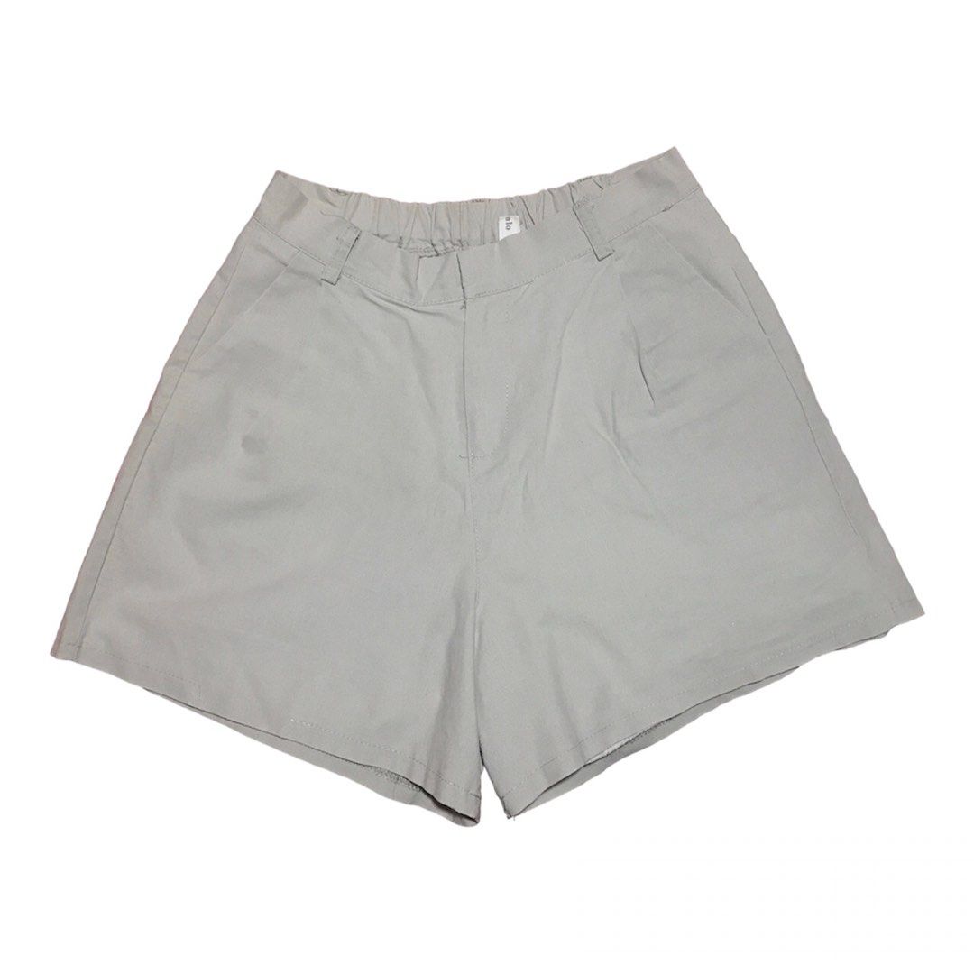 Casual Nude Wide Shorts (Category: Shorts) located in Pasig City. Submitted by 160mood (Listing ID 1230585803, Image 3). Description: rfs : mej maluwag sakin :( BUT THIS IS PRETTY huhu - stretchable (can fit m-l) - may lagayan ng belt - may shorts sa ilalim! - very presko lang - no defects ;) - sorry for the bad lighting sa pic* .