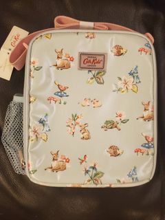 （分類：）位於 。 由 momo.cat 提交（商品編號 1230702256，圖片 1）。簡介： 。