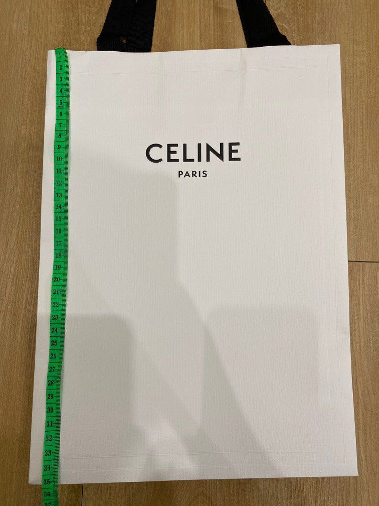 Celine紙袋, 她的時尚, 包包、錢包, 腰包、胸包在旋轉拍賣