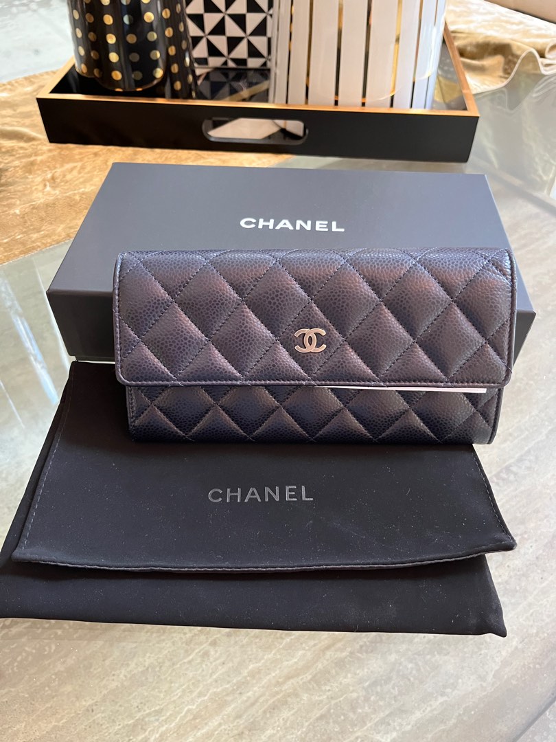 Chanel continental long wallet in caviar leather navy blue with silver  hardware, Luxury, Bags & Wallets on Carousell
