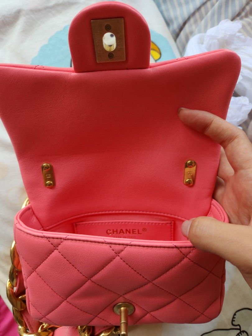 Chanel Flap Bag with Chunky Chain Strap Mini 22S Lambskin Coral