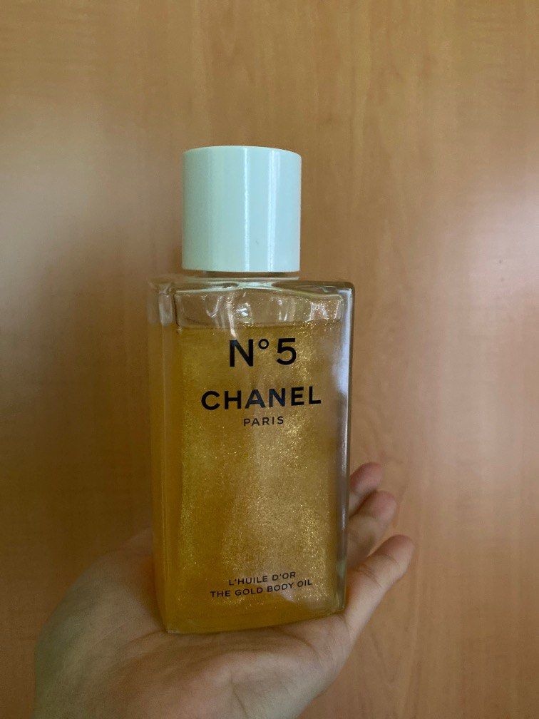 Chanel No.5 The Gold Body Oil, 美容＆化妝品, 沐浴＆身體護理, 沐浴及身體護理 身體護理 Carousell