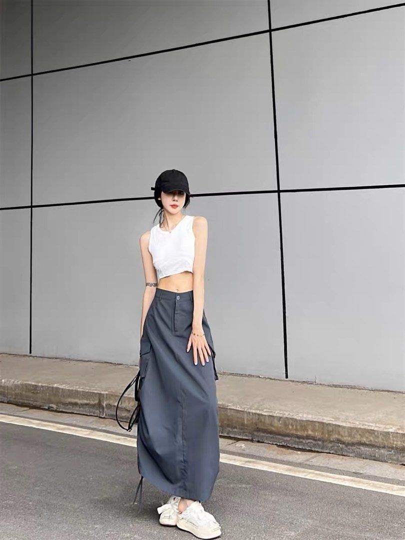 Grey cargo skirt outlet