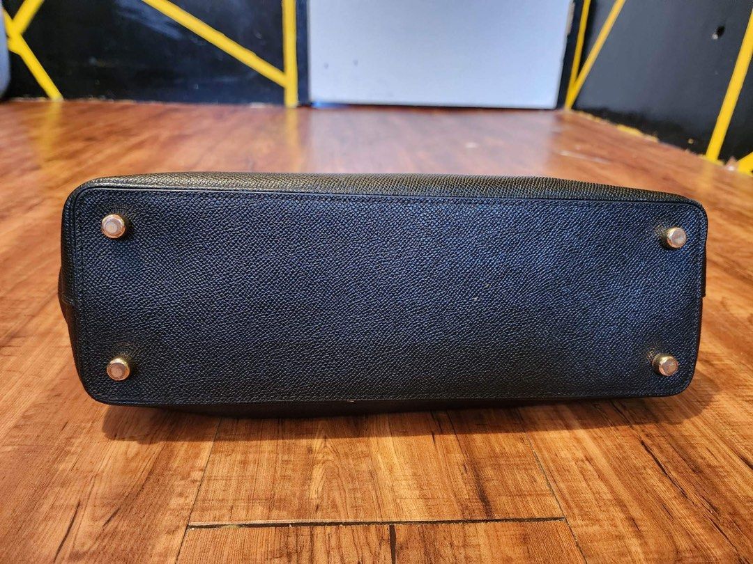 Coach Katy Satchel (Category: Luxury Bags & Wallets) located in Caloocan City. Submitted by katrinago70735 (Listing ID 1230587878, Image 3). Description: .