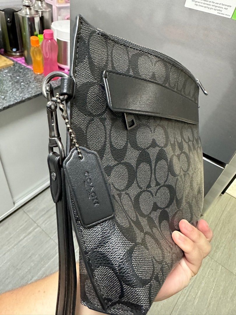 Coach carryall pouch store