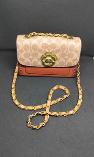 (Kategori: ) berada di . Dikirim oleh secondhanddecember (ID iklan 1230589192, Gambar 1). Deskripsi: .