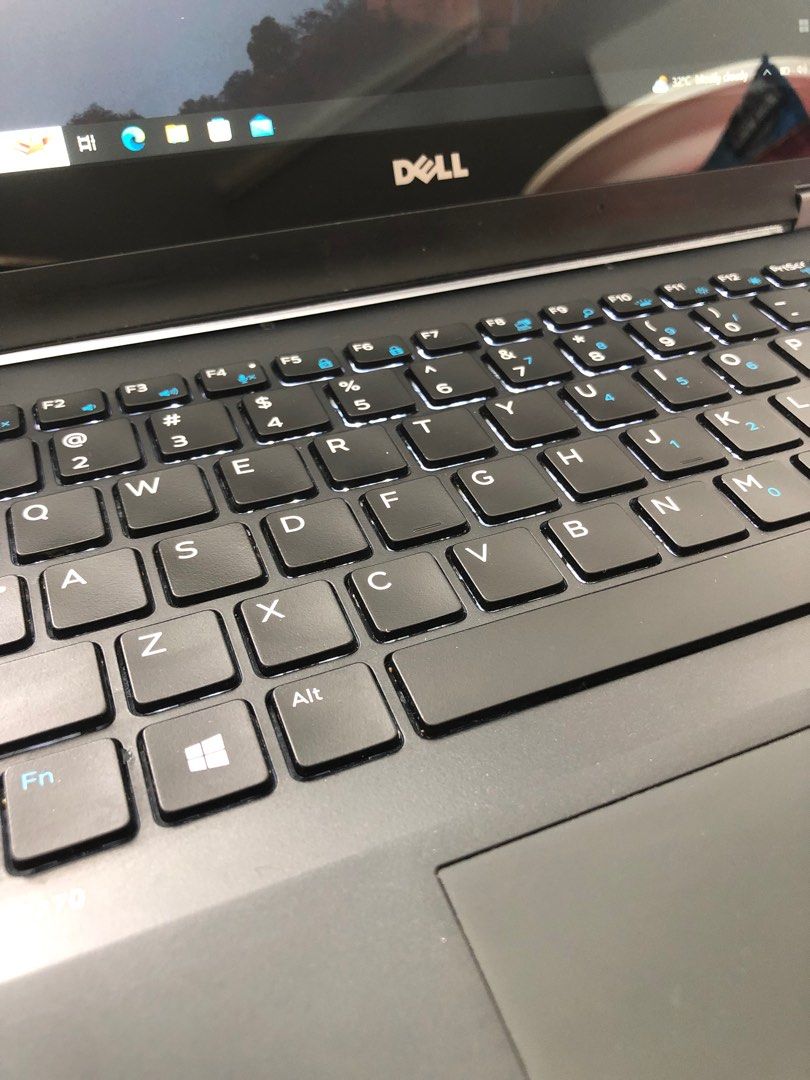 Dell Latitude E7270 Touchscreen + Full HD + autoCAD, Computers & Tech
