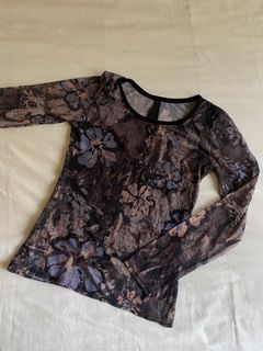 Dystopian monogram top