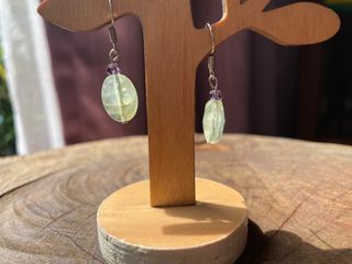 FACETED OVAL SHAPE PREHNITE STONE DANGLE EARRING