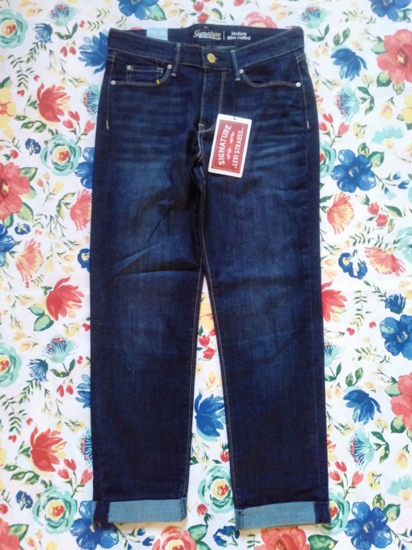 FROM USA Size 9 Waist 28 30 Women s Levi s Signature By Levi Strauss Co Modern Slim Cuffed Denim Pants Super Stretch Women s Fashion Bottoms Jeans on Carousell