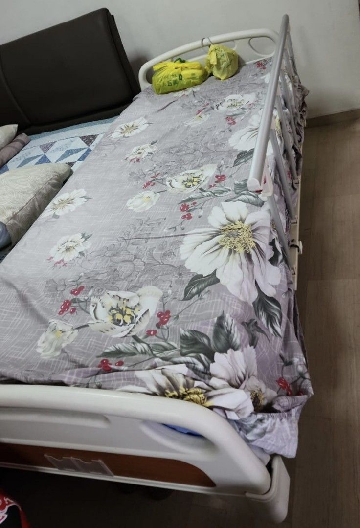 *Give Away* Hospital bed, Furniture & Home Living, Furniture, Bed