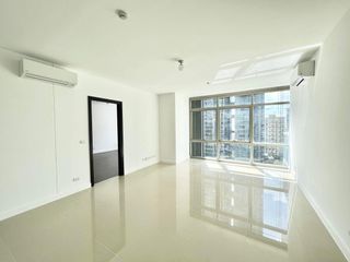 Good deal! West Gallery Place 2 Bedroom Corner unit For Sale in BGC! Brand New!!