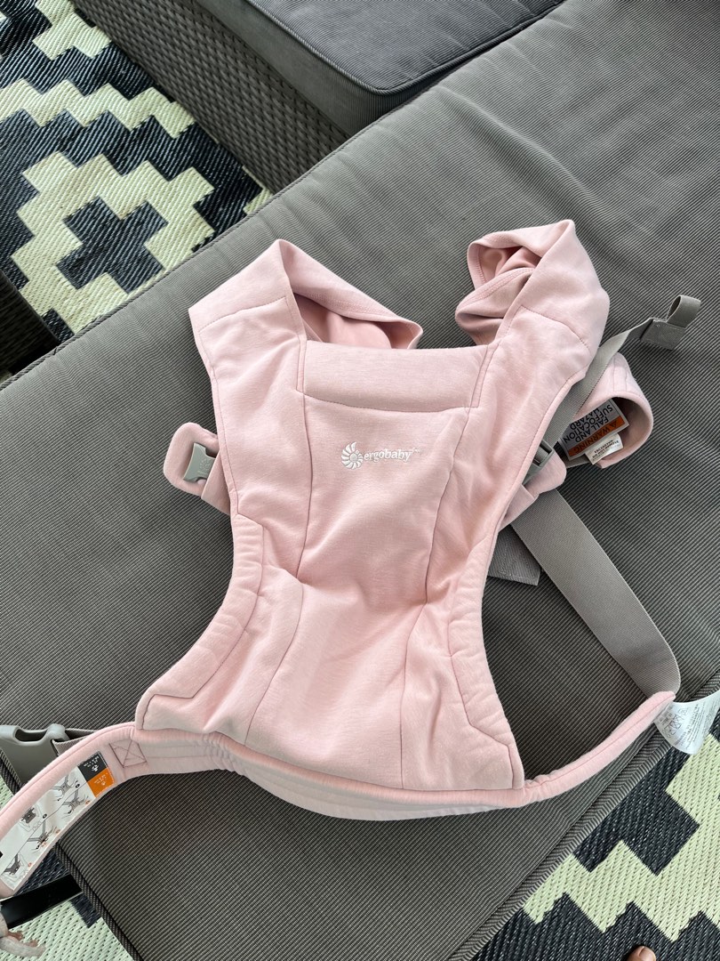 Great condition BabyBjorn carrier, Babies & Kids, Going Out, Carriers