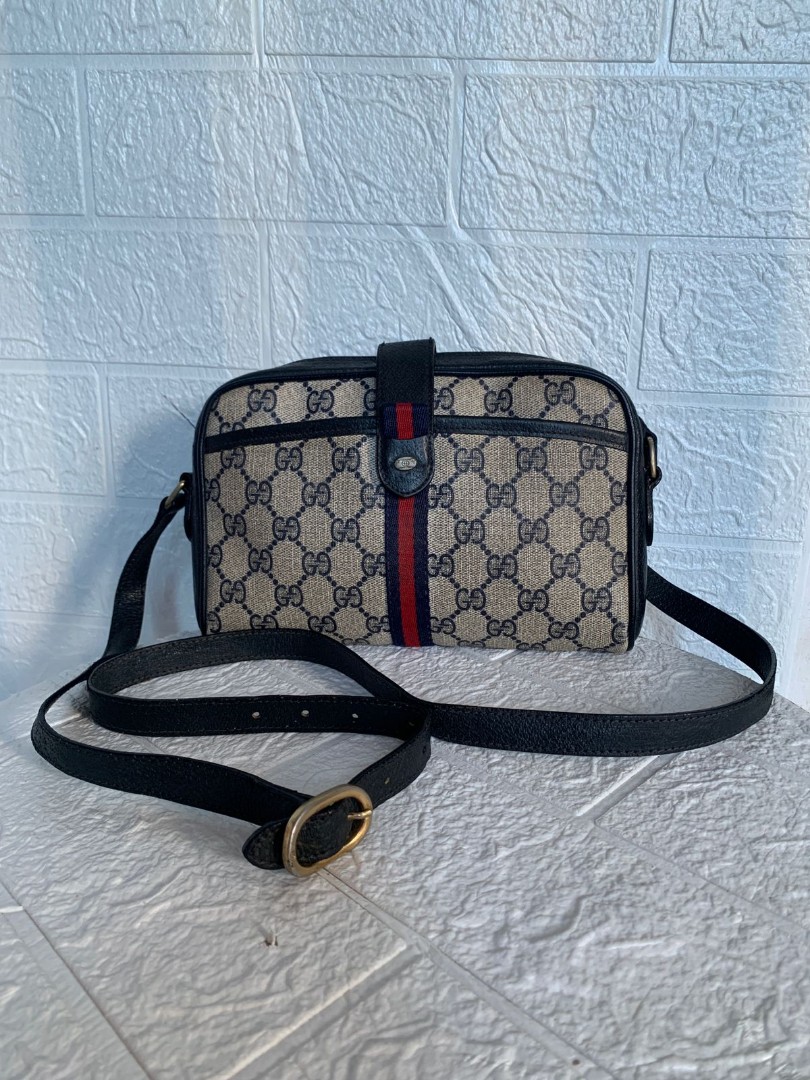 Gucci sling on Carousell